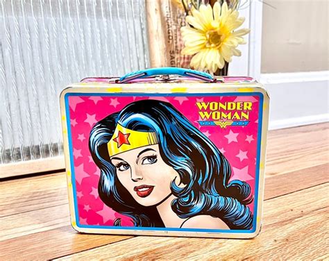 metal wonder woman lunch box|wonder woman metal lunch box.